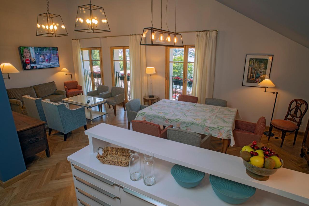 Le Manoir Au Lac Gérardmer Esterno foto