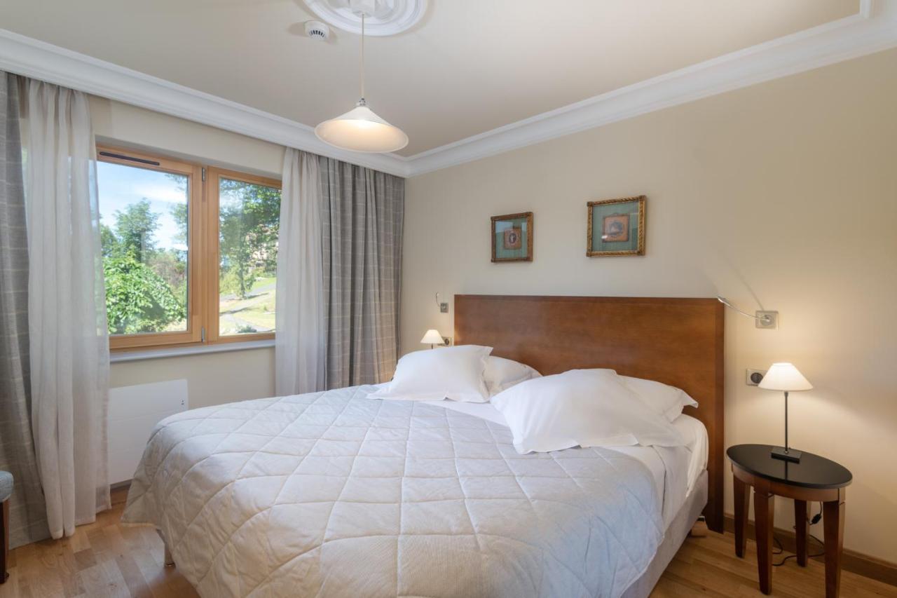 Le Manoir Au Lac Gérardmer Esterno foto